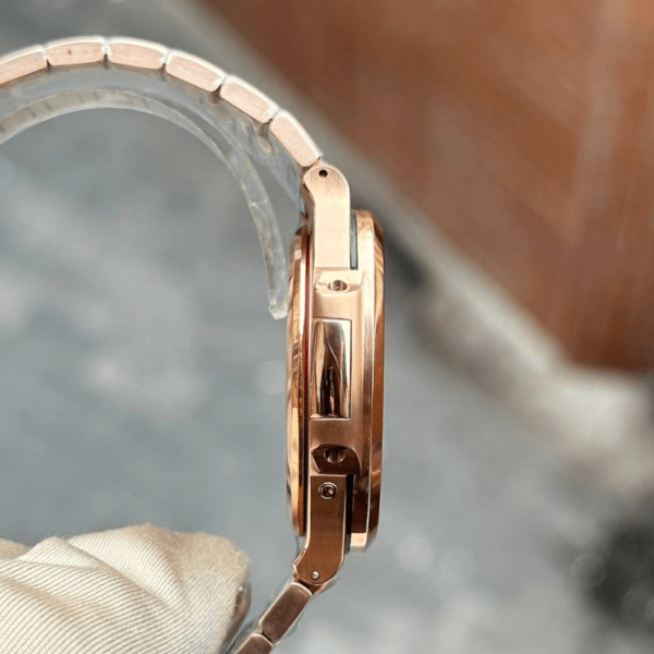 Patek Philippe Replica NAUTILUS 5712 Rose Gold - Image 4