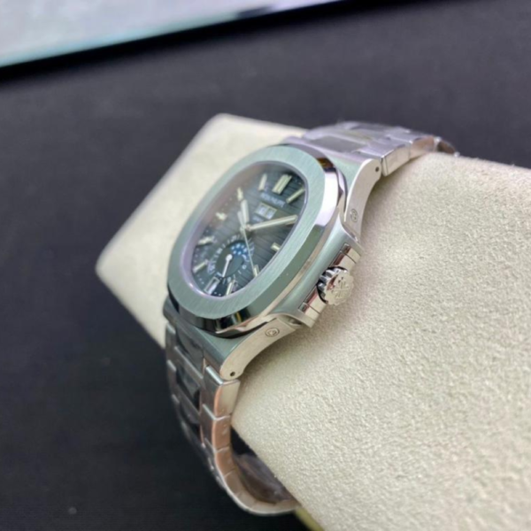Patek Philippe Replica NAUTILUS 5726 - Image 3