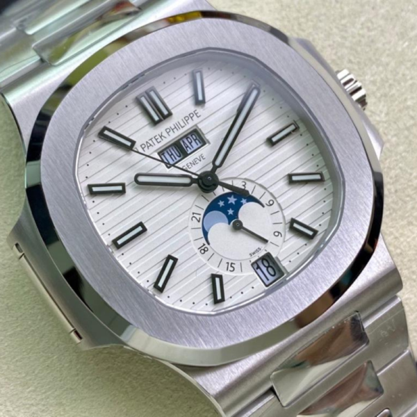 Patek Philippe Replica NAUTILUS 5726 - Image 3