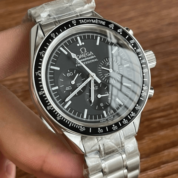 Replica Omega 42MM Speedmaster Moonwatch - Image 3