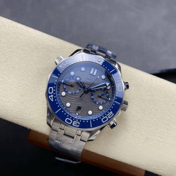 Replica Omega 44MM Seamaster Diver 300M Chronograph - Image 2