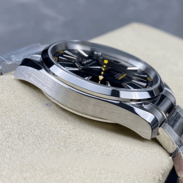 Replica Omega Seamaster Aqua Terra 150 Black & Yellow - Image 5