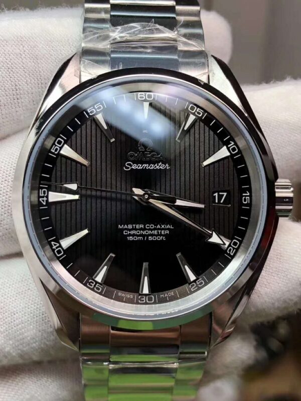 Replica Omega Seamaster Aqua Terra Black - Image 3