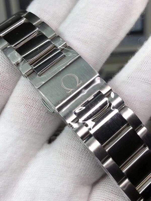 Replica Omega Seamaster Aqua Terra Black - Image 5