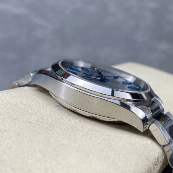 Replica Omega Seamaster Aqua Terra 150 Grey - Image 3