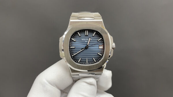 Replica Patek Philippe NAUTILUS 5811 - Image 2