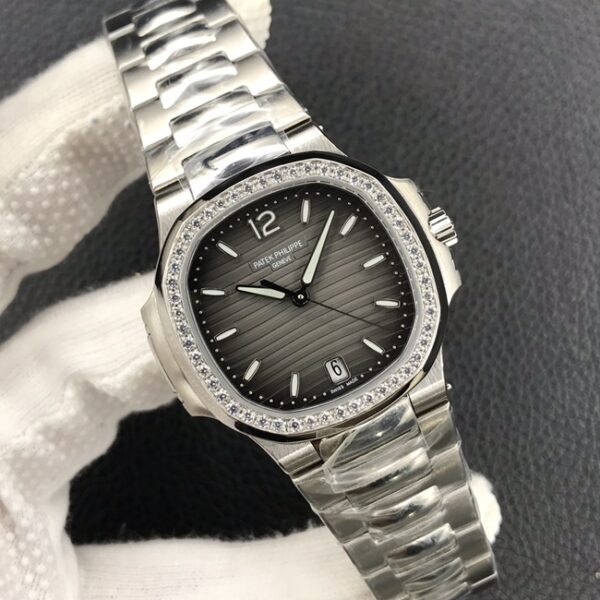 Replica Patek Philippe NAUTILUS 7118 – Diamond - Image 2