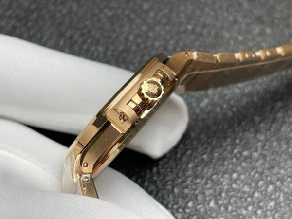 Réplica Patek Philippe NAUTILUS 7118 Diamond White Dial - Image 3
