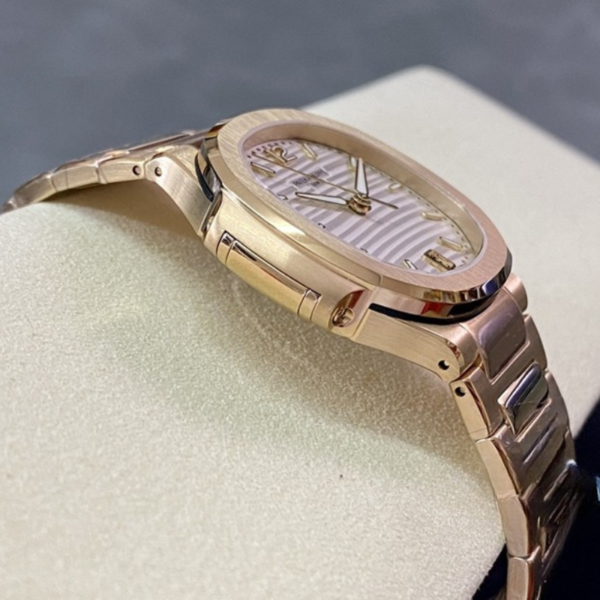 Réplica Patek Philippe NAUTILUS 7118 Rose gold - Image 5