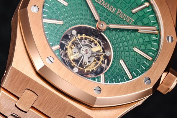 Audemars Piguet Replica Royal Oak 26530 Rose Gold - Green Dial - Image 3