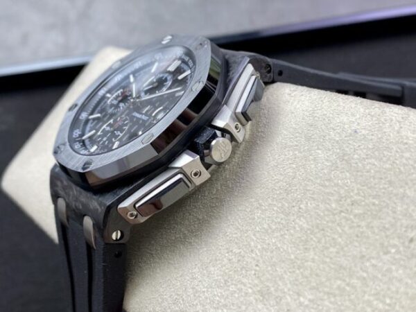 Audemars Piguet Replica Royal Oak Offshore 26400 Carbon - Image 4