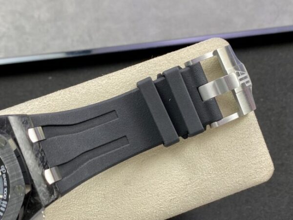 Audemars Piguet Replica Royal Oak Offshore 26400 Carbon - Image 7