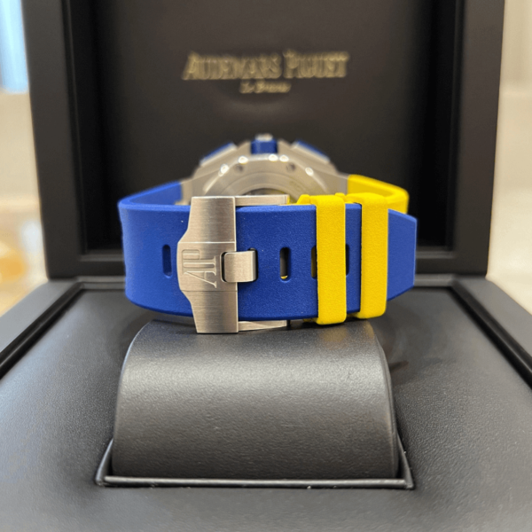 Audemars Piguet Replica Royal Oak Offshore 26400 - Blue & Yellow - Image 6
