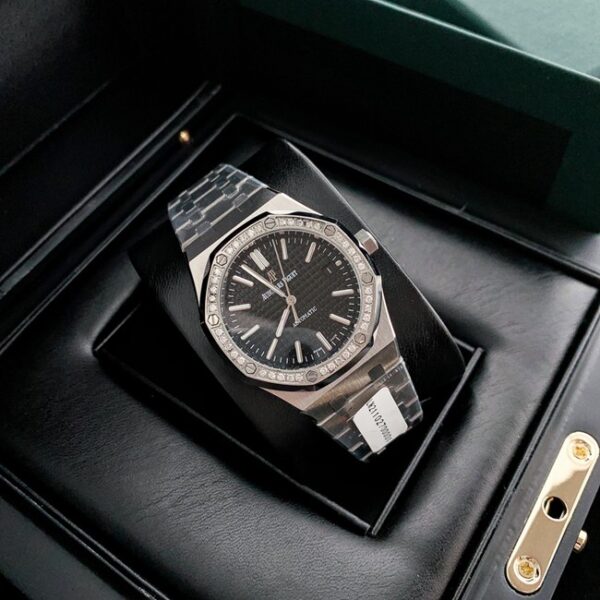 Replica Audemars Piguet Royal Oak 15451 Diamond Case - Image 2