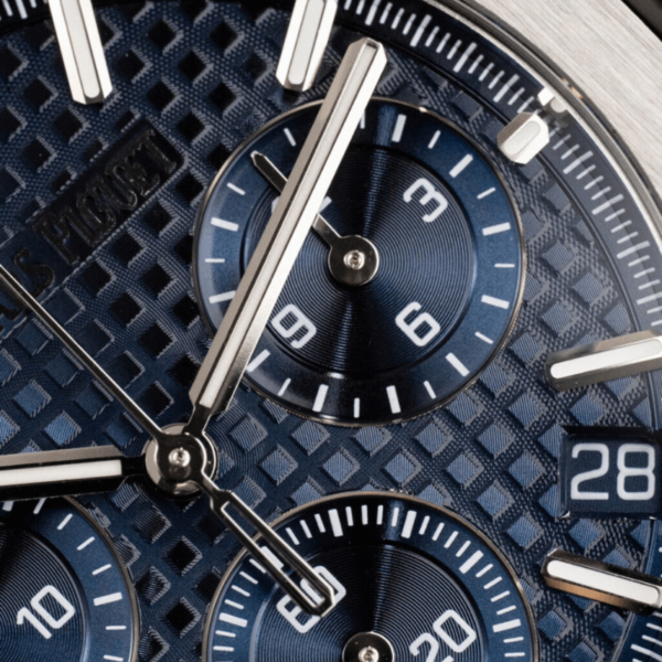 Replica Audemars Piguet Royal Oak 26240 Blue Dial - Image 3