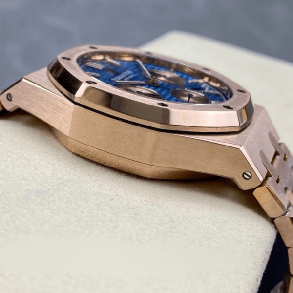 Replica Audemars Piguet Royal Oak 26331 Rose Gold - Blue Dial - Image 3