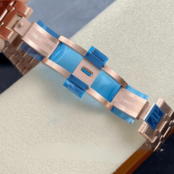 Replica Audemars Piguet Royal Oak 26331 Rose Gold - Blue Dial - Image 6