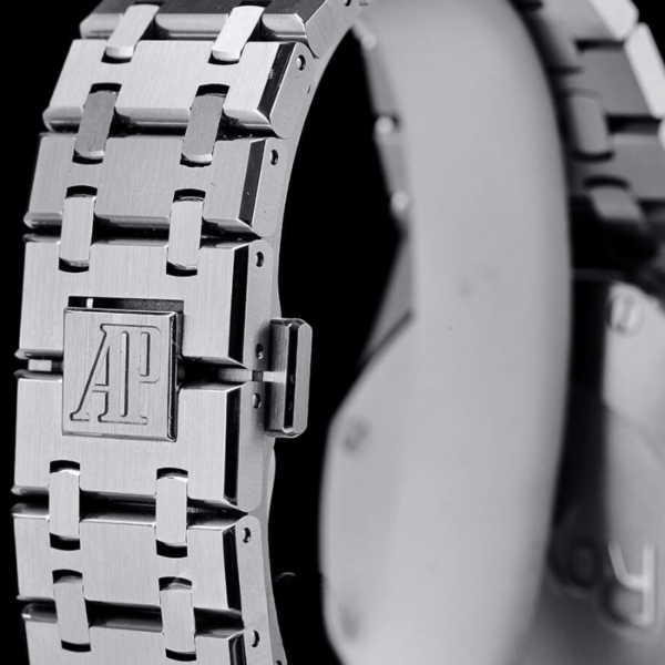 Replica Audemars Piguet Royal Oak 26331 Silver - Black Dial - Image 5