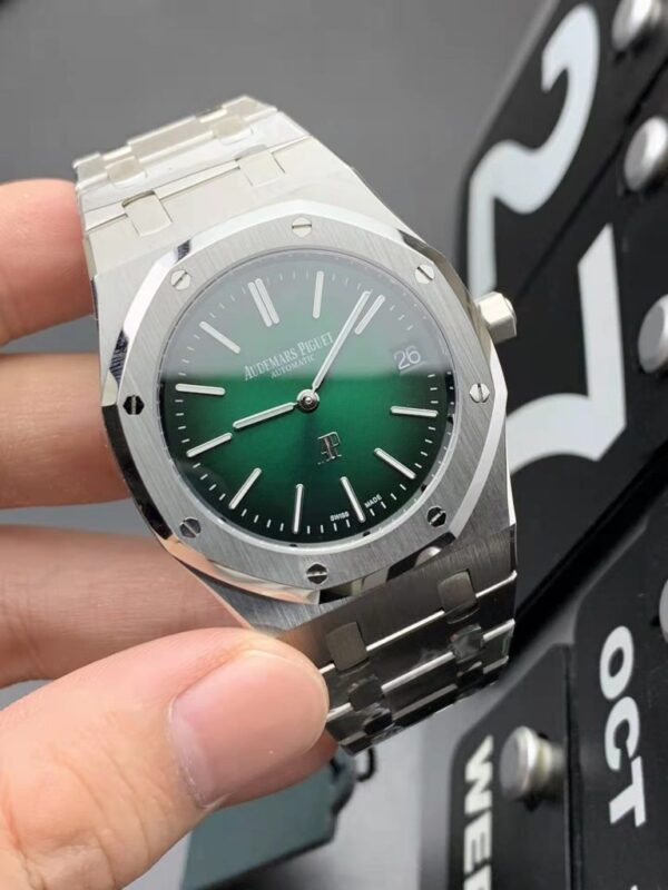 Replica Audemars Piguet Royal Oak JUMBO 15202 - Green Dial - Image 3