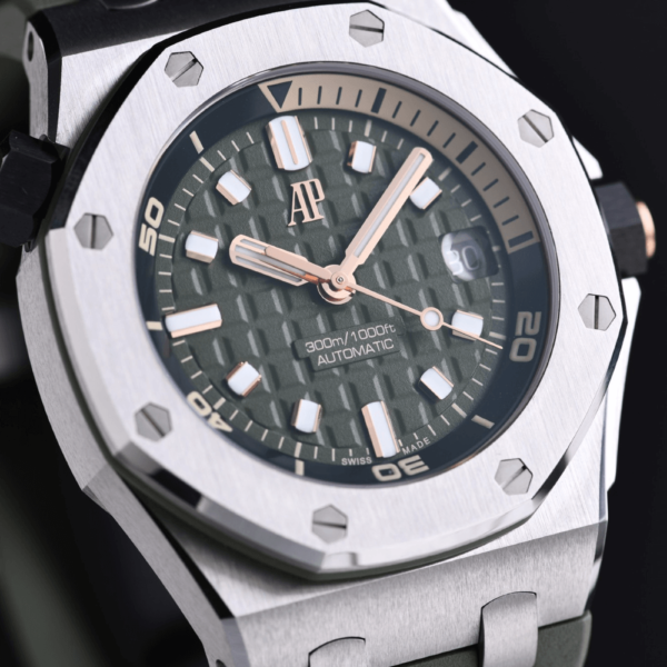 Replica Audemars Piguet Royal Oak Offshore 15720 42MM - Green - Image 2