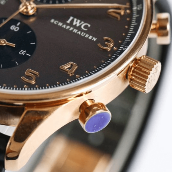 Replica IWC PORTUGIESER WATCHES 41MM Gold Case - Image 3