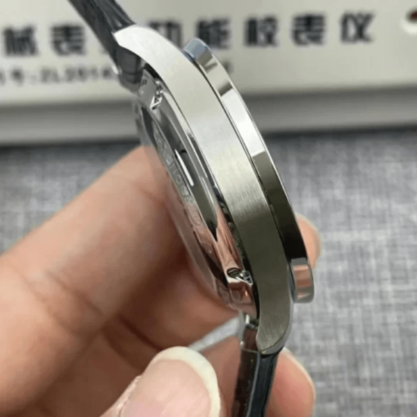 Replica IWC PORTUGIESER WATCHES 41MM White Gold - Image 6
