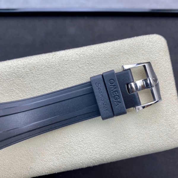 Replica Omega James Bond 007 Limited Edition - Image 5