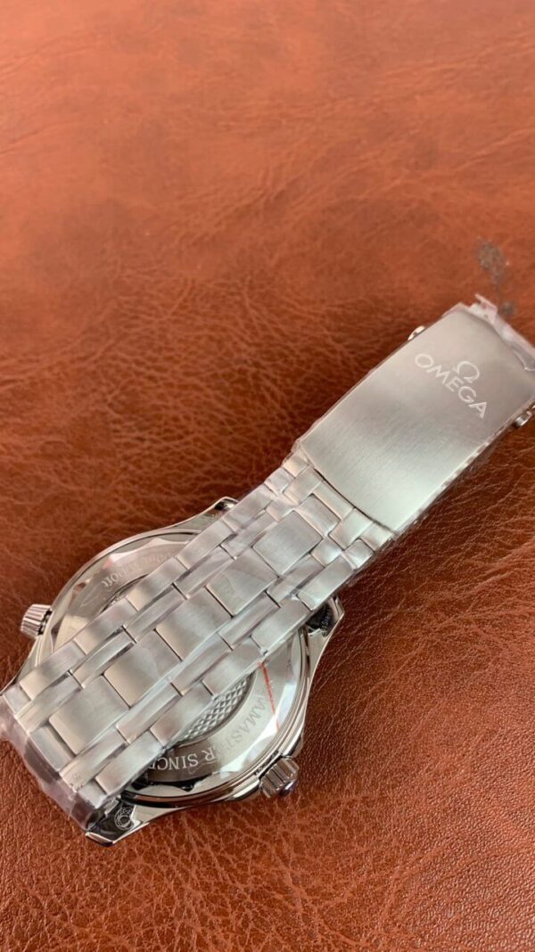 Replica Omega Seamaster 42MM 300M Blue Dial - Image 6