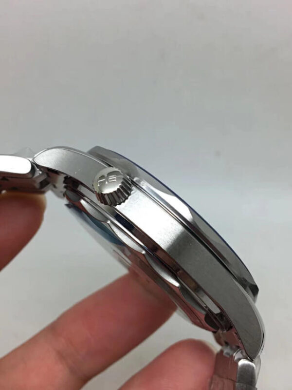 Replica Omega Seamaster 42MM 300M Grey Dial - Image 5