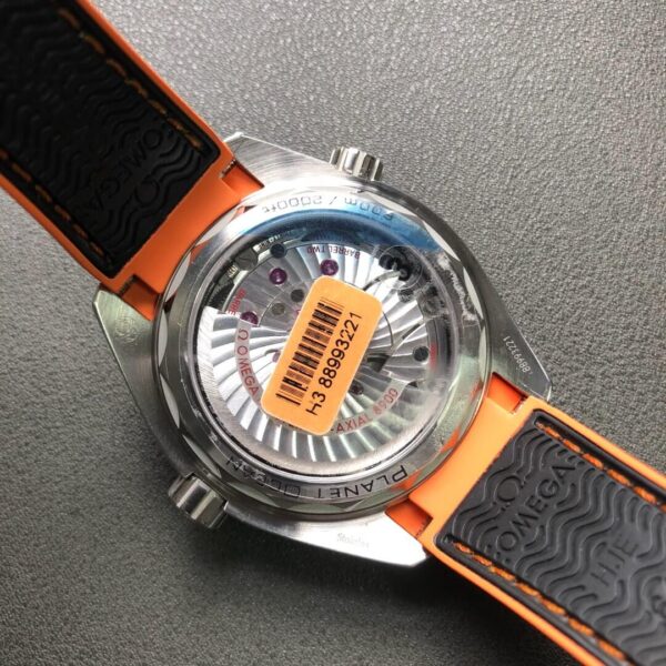 Replica Omega Seamaster Professional 600M - Image 3