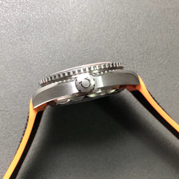 Replica Omega Seamaster Professional 600M - Image 5