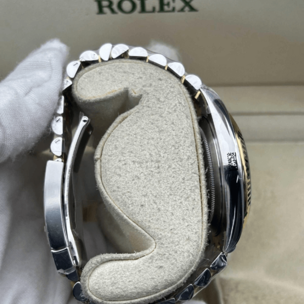 Replica Rolex Datejust Jubilee Two Tone 41mm - Image 6
