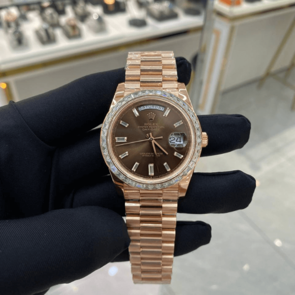 Replica Rolex Day Date Rose Gold Diamonds Case - Image 2