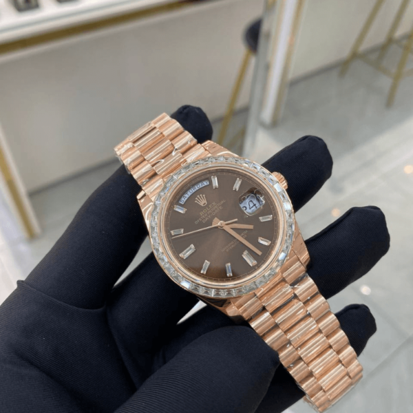 Replica Rolex Day Date Rose Gold Diamonds Case - Image 4