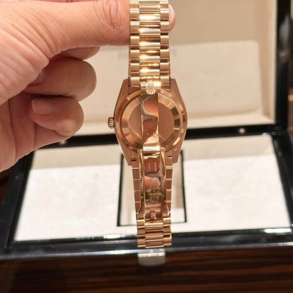 Replica Rolex Day Date Mother of Pearl 36mm - Image 5
