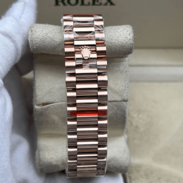 Replica Rolex Day Date Rose Gold – Green Dial - Image 7
