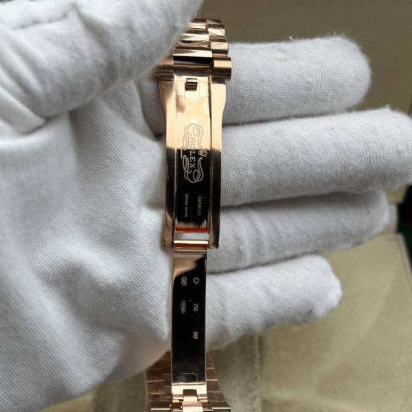 Replica Rolex Day Date Rose Gold – Green Dial - Image 9
