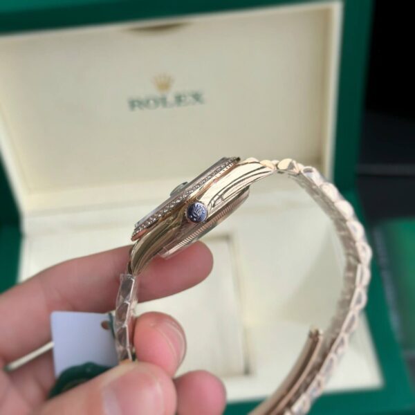 Replica Rolex Day Date Rose Gold – Chocolate Dial - Image 3