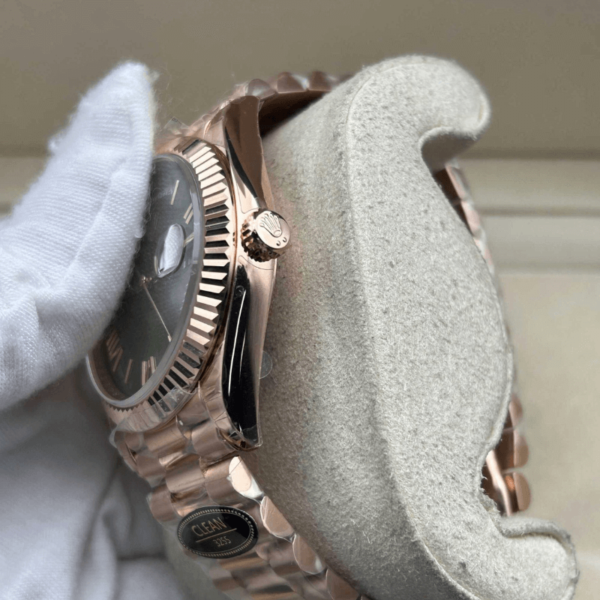 Replica Rolex Day Date Rose Gold – Green Dial - Image 5
