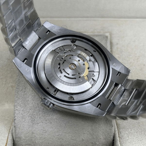 Replica Rolex Day Date White Gold Green Dial - Image 6