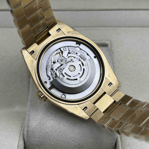 Replica Rolex Day Date Yellow Gold Ombré Green Dial - Image 9