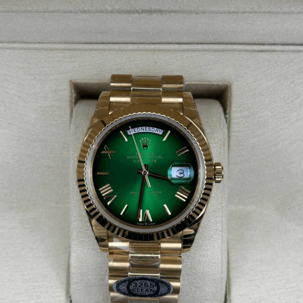 Replica Rolex Day Date Yellow Gold Ombré Green Dial - Image 3