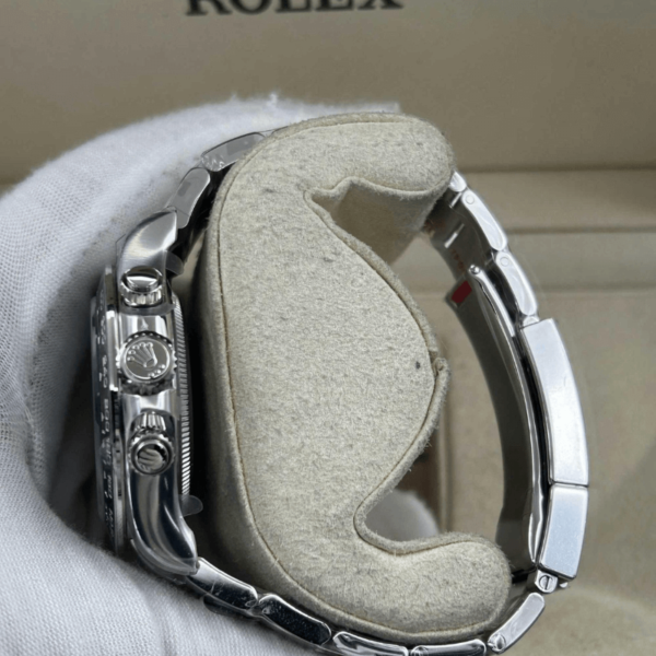 Replica Rolex Daytona Cosmograph Silver Black Dial - Image 4