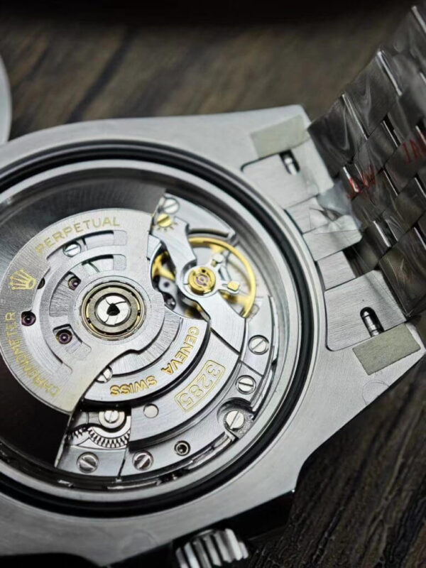 Replica Rolex GMT Master II Jubilee PEPSI - Image 6
