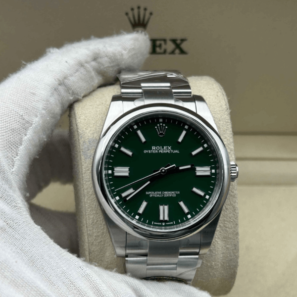 Replica Rolex Oyster Perpetual Green Dial 41mm - Image 3