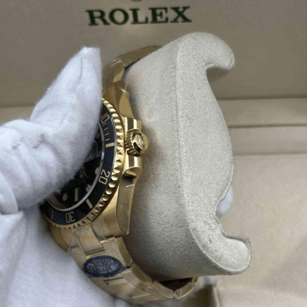 Replica Rolex Oyster Submariner Gold Black Dial - Image 4