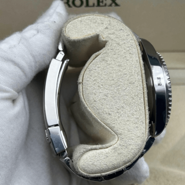Replica Rolex Oyster Submariner - Green Case - Image 5