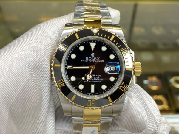 Replica Rolex Oyster Submariner Two Tone Black Dial - Image 3