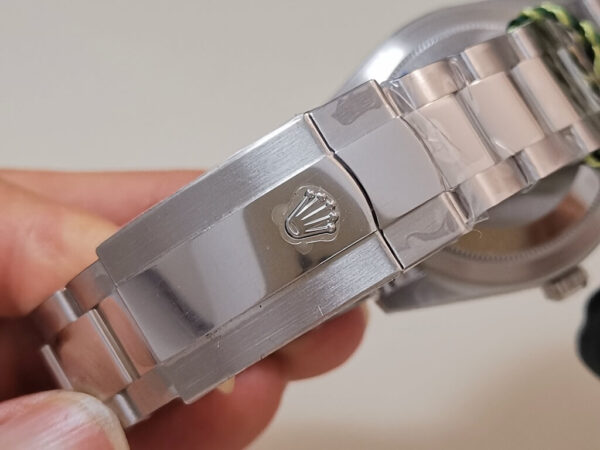 Rolex Replica Sky Dweller Oyster - White Dial - Image 6